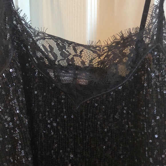 Black sequin tank - Picture 2 of 3